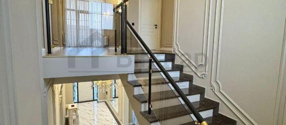 Badamdar qesebesi, 3 cu massiv, Araz markete yaxin villa satilir/450 m2 - 13