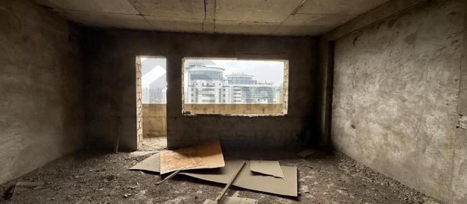 Tehsil Nazirliyi ve Heyder Eliyev merkezinin yaninda 3 otaqli menzil satilir/158 kv.m. - 5