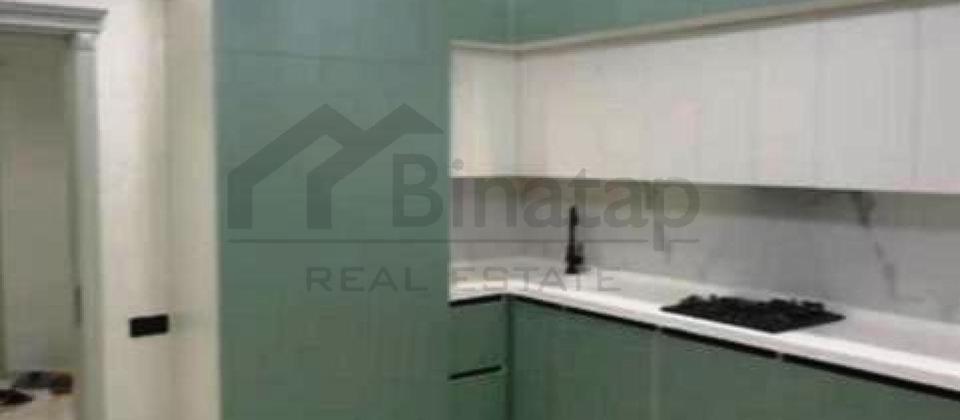 Neftchi Bazanin yaninda 3 otaqli menzil satilir/145 kv.m. - 2