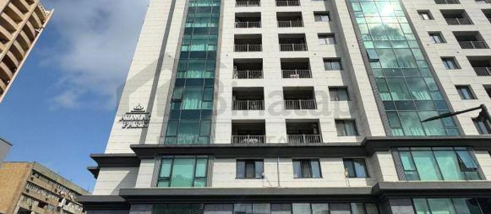 Almaz Park'da 3 otaqli menzil satilir/155 kv.m., Elmler Akademiyasi m/s yaxindir