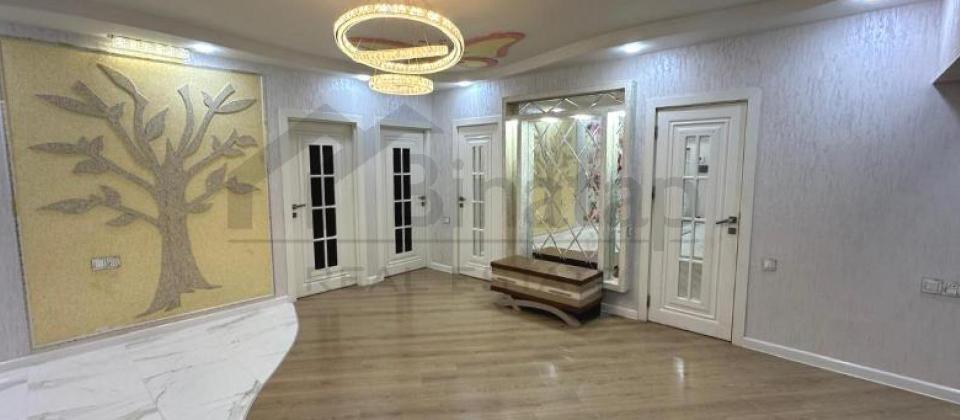 Nerimanov m/s ve Metropark t/m yaxin 3 otaqli menzil satilir/130 kv.m. - 9