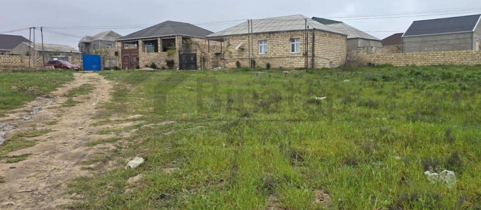 mehdiabadda 13 sot torpaq satilir 40.000manata - 2