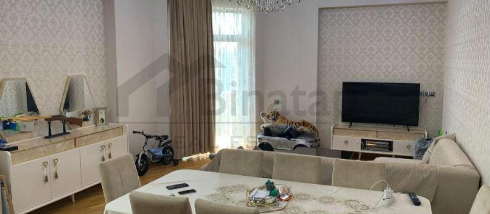 Huseyn Cavid parki ve Elmler Akademiyasi m/s yaninda 3 otaqli menzil satilir/104.5 kv.m. - 6