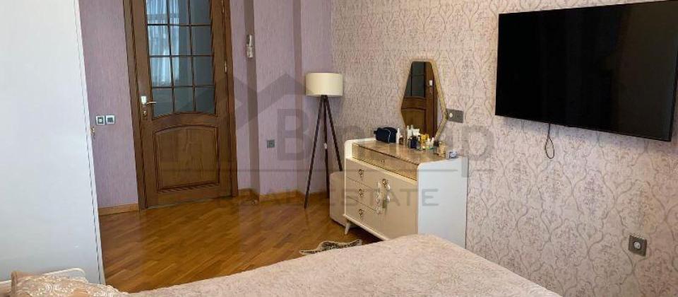 Huseyn Cavid parki ve Elmler Akademiyasi m/s yaninda 3 otaqli menzil satilir/104.5 kv.m. - 8