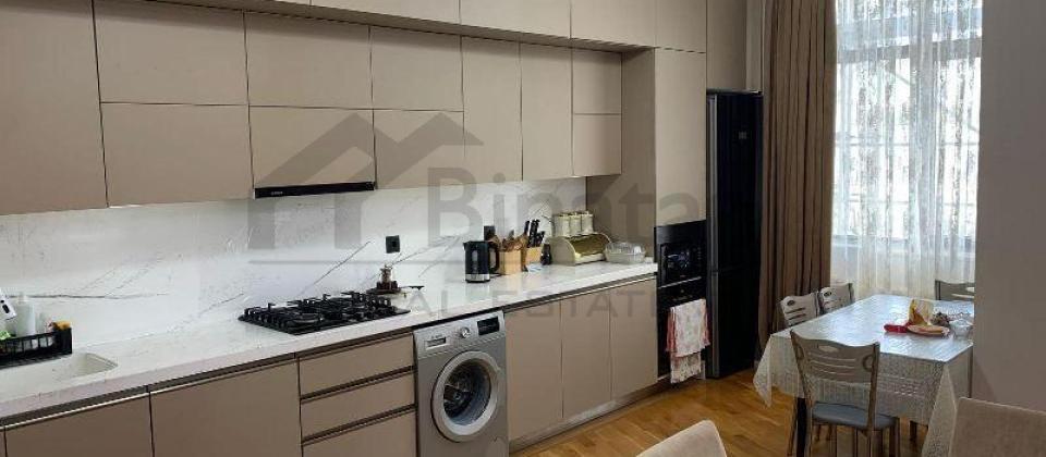 Huseyn Cavid parki ve Elmler Akademiyasi m/s yaninda 3 otaqli menzil satilir/104.5 kv.m. - 11