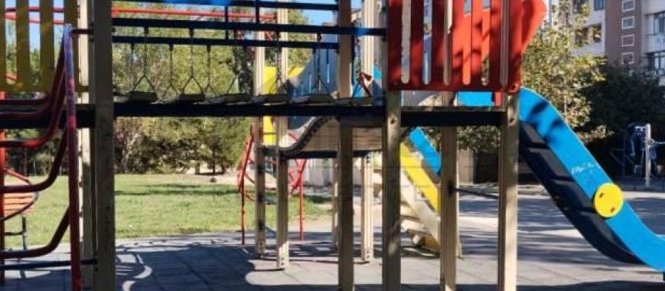 4cu mkrn, 5№li mektebin yani, Memar Ecemi m/s yaxin 3 otaqli menzil satilir/90 kv.m. - 14