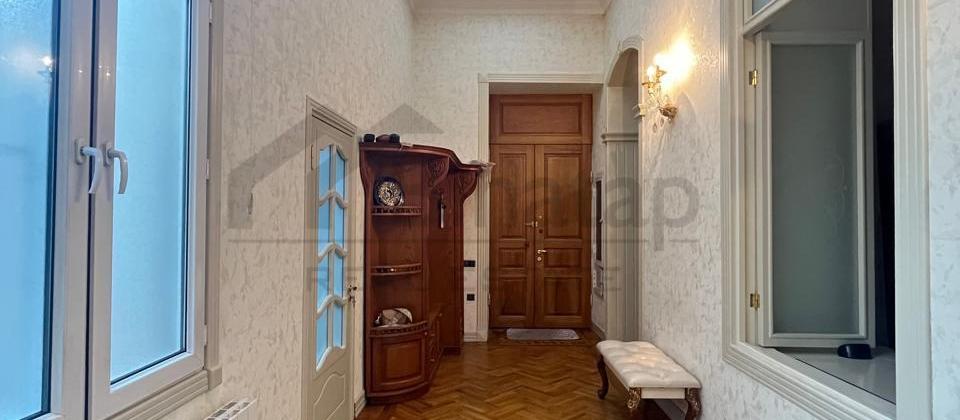 Satılır – Şəhərin mərkəzində eksklüziv 5 otaqlı, əşyalı mənzil! - 11