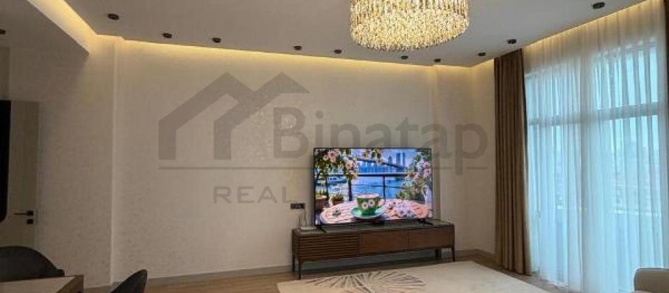 Semed Vurgun kuchesi, Zabitler parkinin yaninda 4 otaqli menzil satilir/180 m2 - 2