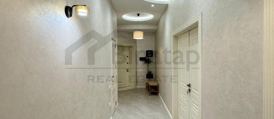 Rusiya Sefirliyi ve Sevil Qaziyeva parkinin yaxin 2 otaqli menzil satilir/100 kv.m. - 9