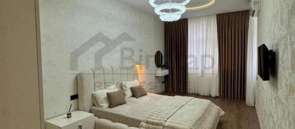 Heyder Eliyev merkezinin yaninda 2 otaqli menzil satilir/135 kv.m. - 3