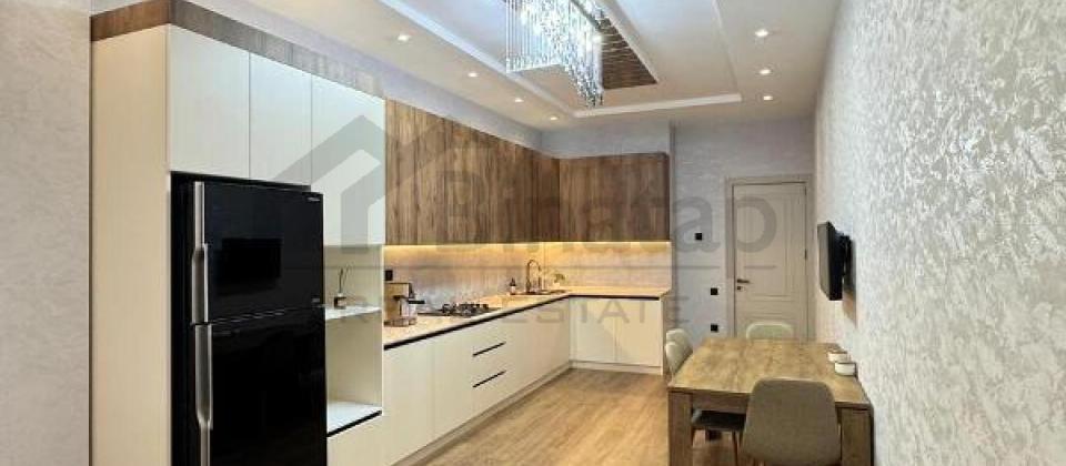 Heyder Eliyev merkezinin yaninda 2 otaqli menzil satilir/135 kv.m. - 5