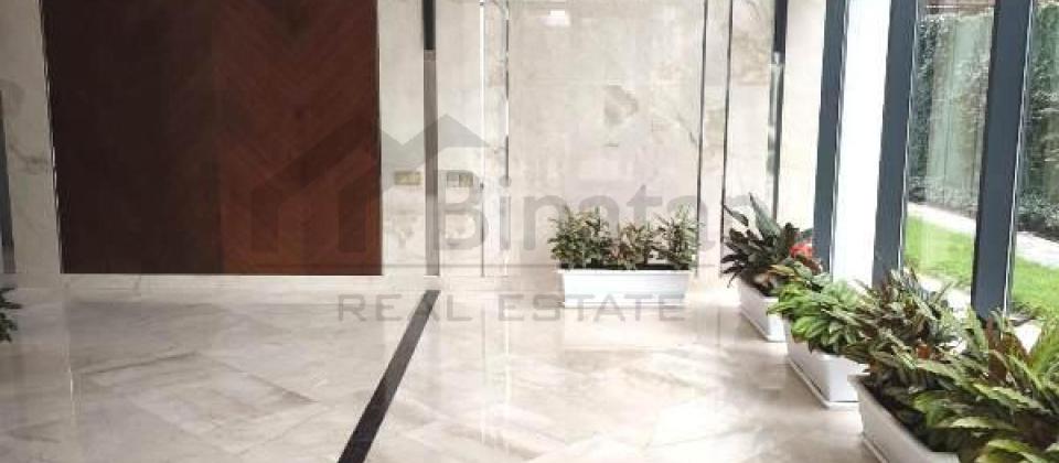 Bayil, Bayraq meydani ve Baku Crystal Halla yaxin 5 otaqli menzil satilir/224 kv.m. - 8