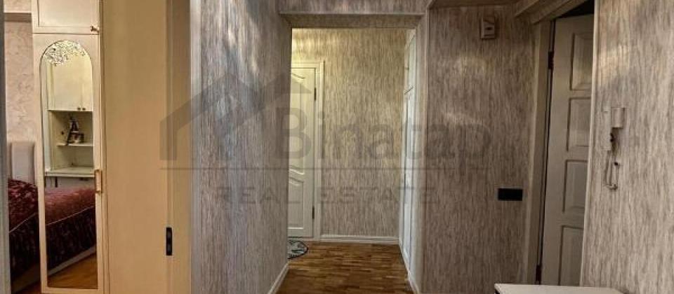 Ayna Sultanova heykeli ve Atarurk parkina yaxin 3 otaqli menzil satilir/70 kv.m. - 13