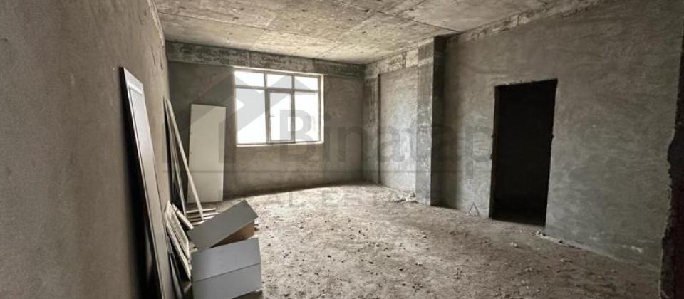 Semed Vurgun parki ve 28 May m/s yaxin 4 otaqli menzil satilir/173 kv.m. - 4