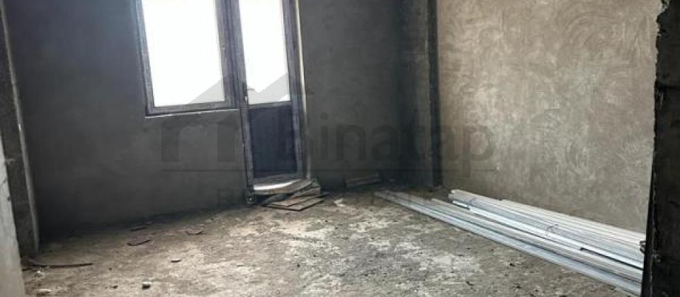 Semed Vurgun parki ve 28 May m/s yaxin 4 otaqli menzil satilir/173 kv.m. - 9