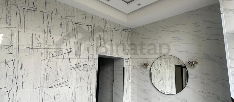 Azadliq prospekti, 28 May m/s yaxin 4 otaqli menzil satilir/242 kv.m. - 7