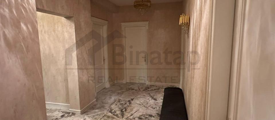 Tibb Universitetinin yaninda 4 otaqli menzil satilir/180 kv.m. - 12