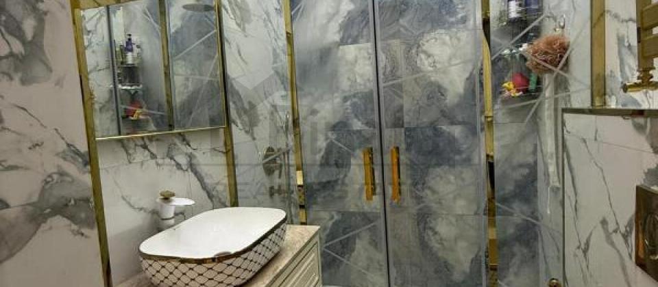 8 Noyabr m/s yaninda 3 otaqli menzil satilir/137 kv.m. - 13