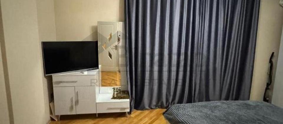 8ci mkrn, MedEra Hospital ve Azadliq Prospekti m/s yaxin 2 otaqli menzil satilir/82 kv.m. - 3