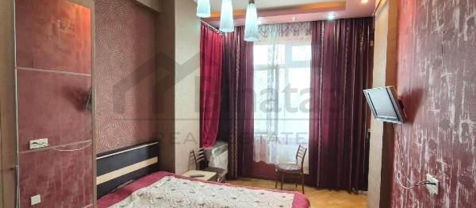 Tbilisi prospekti, İzmir parka yaxin 2 otaqli menzil kiraye verilir/70 kv.m. - 6