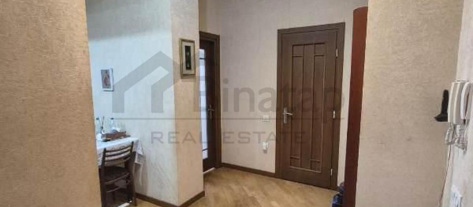 Tbilisi prospekti, İzmir parka yaxin 2 otaqli menzil kiraye verilir/70 kv.m. - 10
