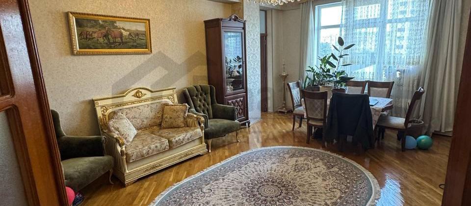 Satılır 3 otaqlı yeni tikili 100 m², Memar Əcəmi m.