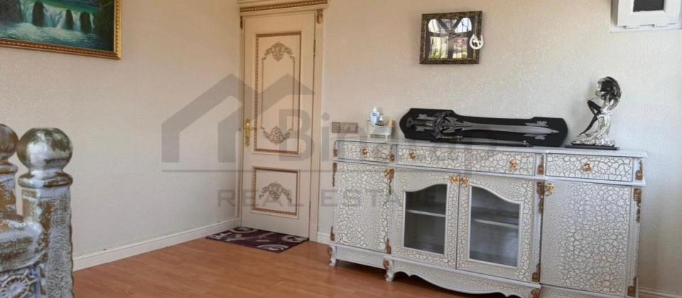 Satılır 9 otaqlı bağ evi 300 m², Novxanı q. - 8