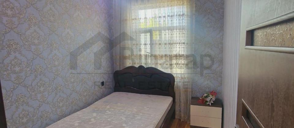 Xırdalanda  Aff parkin  arxasi - 8
