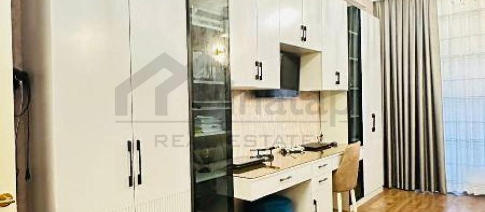 Nerimanov m/s ve Metropark t/m yaninda 3 otaqli menzil satilir/165 kv.m. - 7