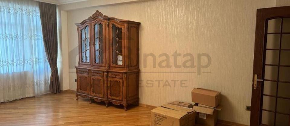 Satilir 2 otaqli menzil/106 kv.m., Asiya Universitetinin yani, 8 Noyabr m/s yaxindir - 3