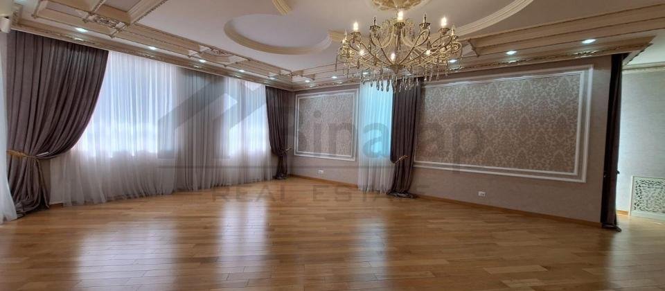 Kirayə verilir 4 otaqlı yeni tikili 230 m², 8 Noyabr m. - 2