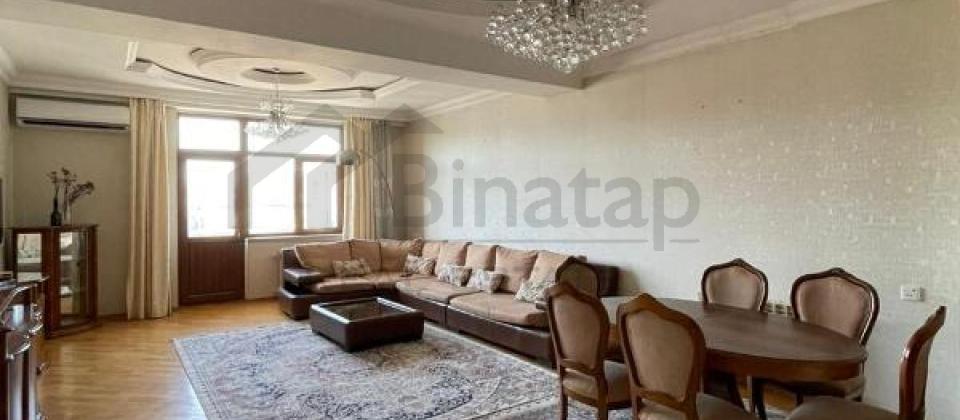 Satilir 3 otaqli menzil/126 kv.m., Nizami m/s yani, Qish parkina yaxindir