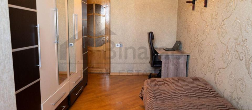 Satılır 4 otaqlı köhnə tikili 100 m², Qara Qarayev m. - 8