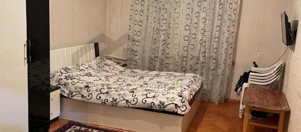 TƏCİLİ SATILIR..! İzmir parkının arxasında yerləşir/70 kv.m. - 3