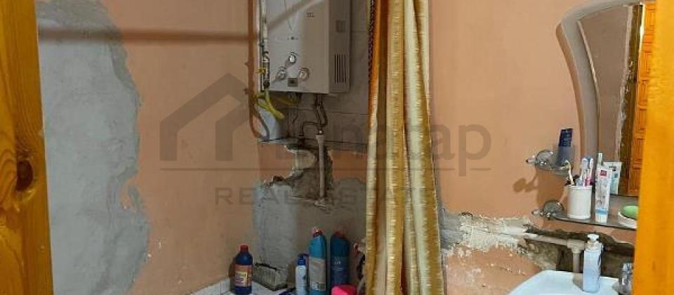 TƏCİLİ SATILIR..! İzmir parkının arxasında yerləşir/70 kv.m. - 14