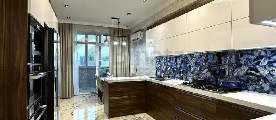 Xətai m/s yanında 4 otaqlı mənzil satılır/220 kv.m. - 6