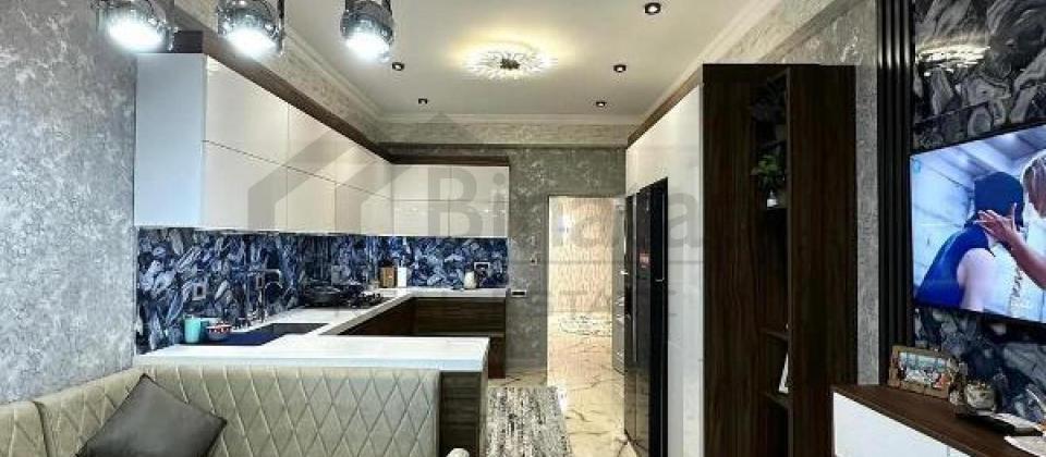 Xətai m/s yanında 4 otaqlı mənzil satılır/220 kv.m. - 7