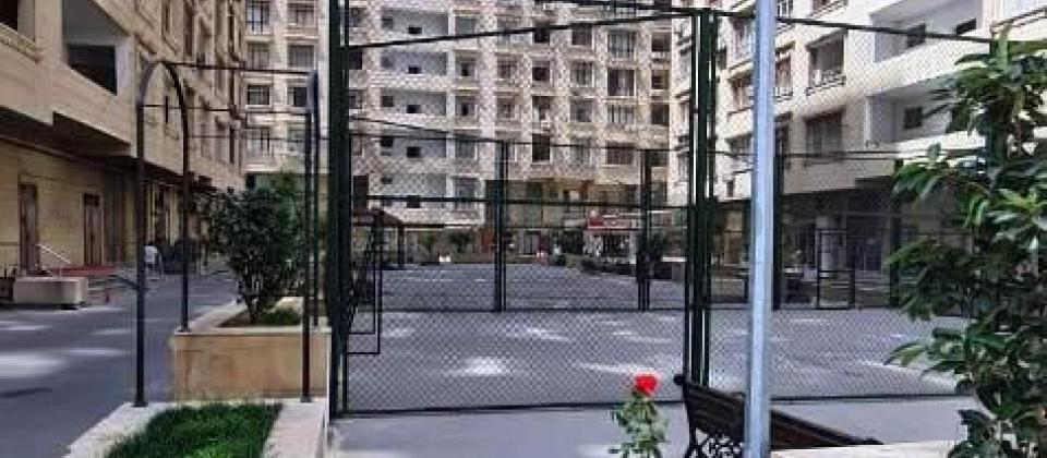 20 Yanvar və İnşaatçılar m/s yaxın 4 otaqlı təmirsiz mənzil satılır/153 kv.m. - 3