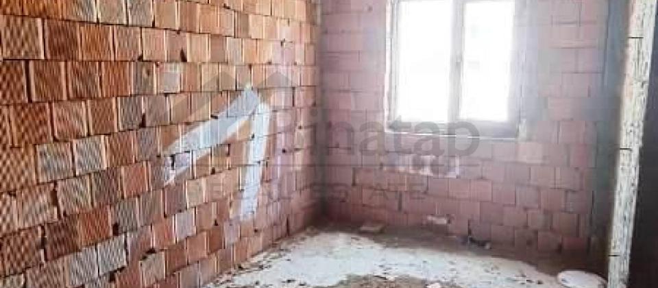 20 Yanvar və İnşaatçılar m/s yaxın 4 otaqlı təmirsiz mənzil satılır/153 kv.m. - 6