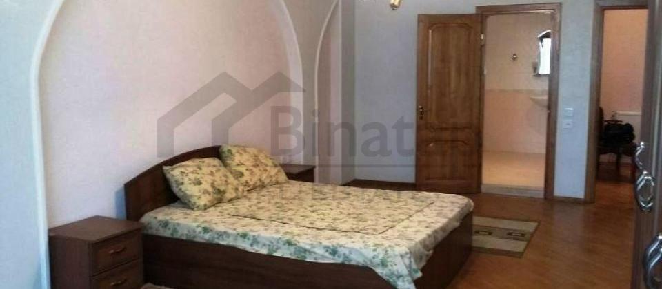 TƏCİLİ !!! Xarici Dillər Universitetinin yanında 4 otaqlı mənzil satılır/192 kv.m. - 7