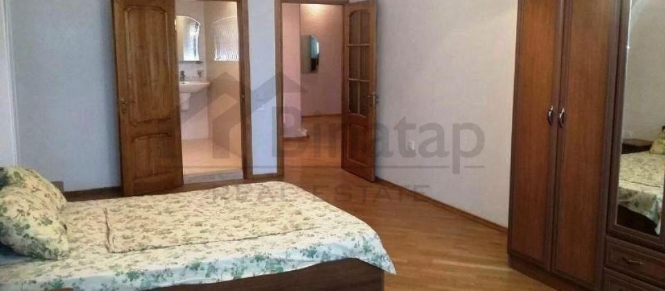 TƏCİLİ !!! Xarici Dillər Universitetinin yanında 4 otaqlı mənzil satılır/192 kv.m. - 8