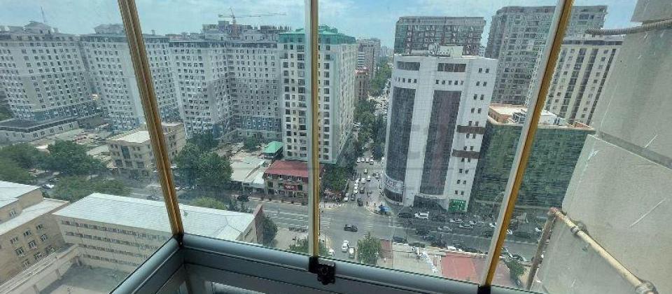 Ege Hospital və Asan Xidmətlə üzbə üz 3 otaqlı mənzil satılır/146 kv.m. - 15