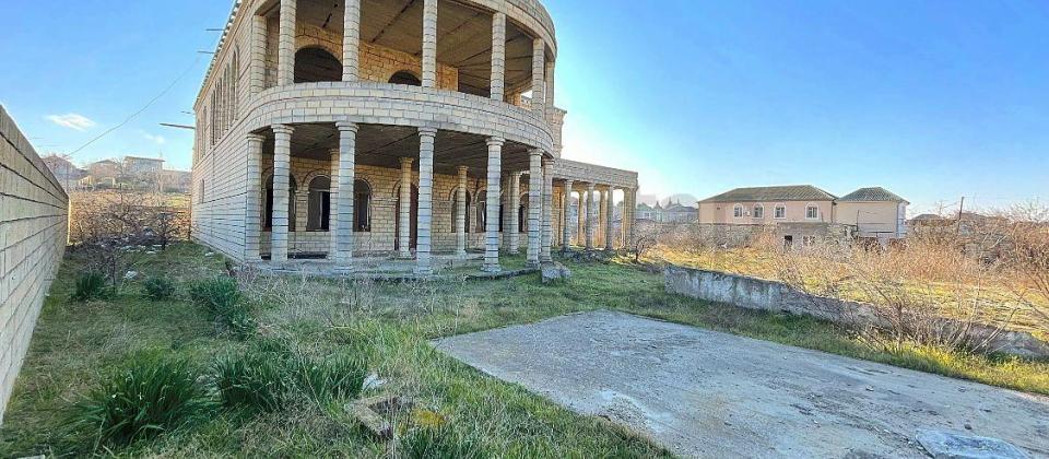 Satılır 10 otaqlı həyət evi/bağ evi 604 m², Novxanı q.
