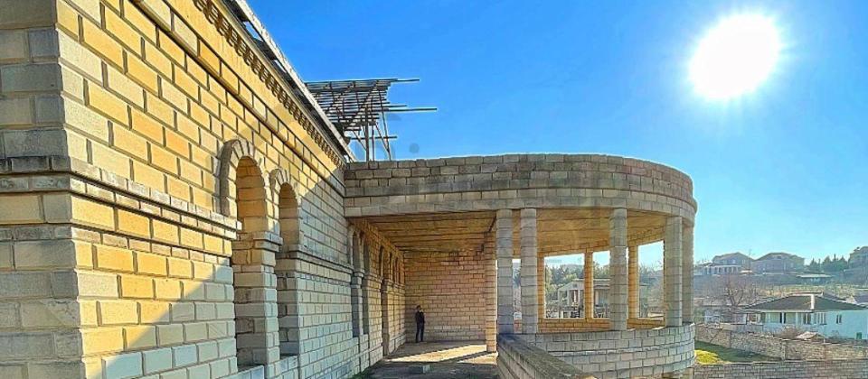 Satılır 10 otaqlı həyət evi/bağ evi 604 m², Novxanı q. - 3
