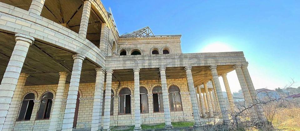 Satılır 10 otaqlı həyət evi/bağ evi 604 m², Novxanı q. - 7