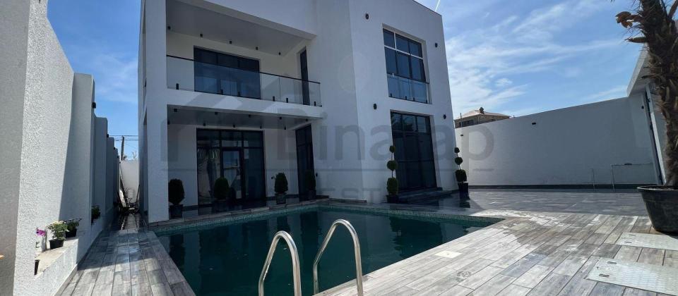 Satılır 5 otaqlı həyət evi/bağ evi 220 m², Şağan q.