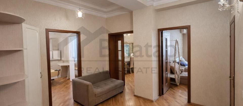 Satilir 3 otaqli menzil/105 kv.m., Serifzade kucesi, İnsaatcilar m/s yaninda yerlesir - 8