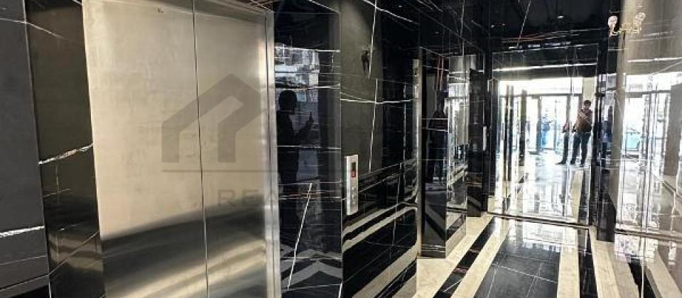 Satilir 4 otaqli menzil satilir/175 kv.m., Koala ve Koroglu parklarinin yaninda yerlesir - 5