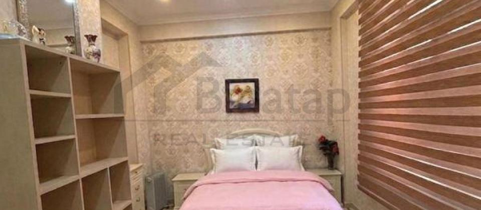 Satilir 4 otaqli menzil satilir/217 kv.m., Semed Vurgun kucesi, Qis parki ve 28 May m/s yaxindir - 4