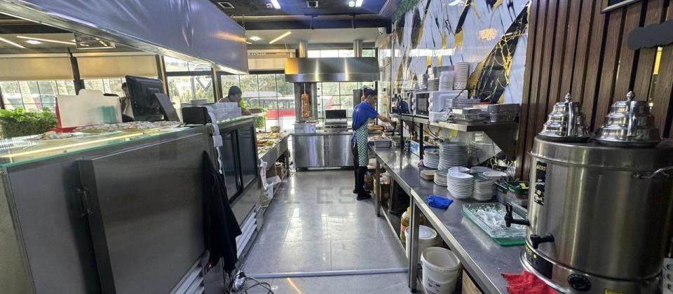 Satılır obyekt 310 m², Qaraçuxur q. - 13